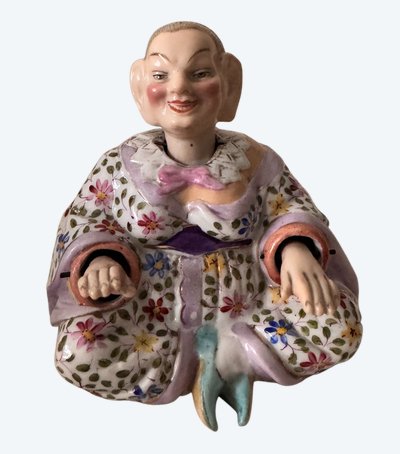 Chinese articulated magot in Meissen style porcelain, 19th century