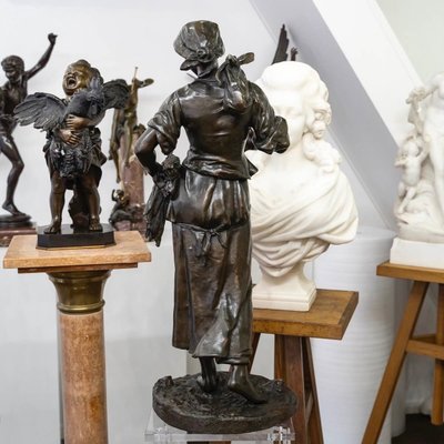 Sculpture - La Glaneuse , Eugène - Antoine François Aizelin (1821-1902) - Bronze