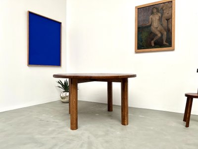 Table ronde en chêne massif – Pièce unique, circa 1900
