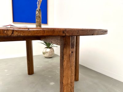 Table ronde en chêne massif – Pièce unique, circa 1900