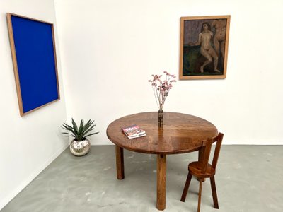 Table ronde en chêne massif – Pièce unique, circa 1900