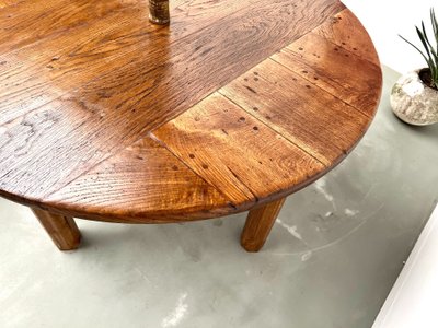 Table ronde en chêne massif – Pièce unique, circa 1900