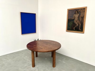 Table ronde en chêne massif – Pièce unique, circa 1900