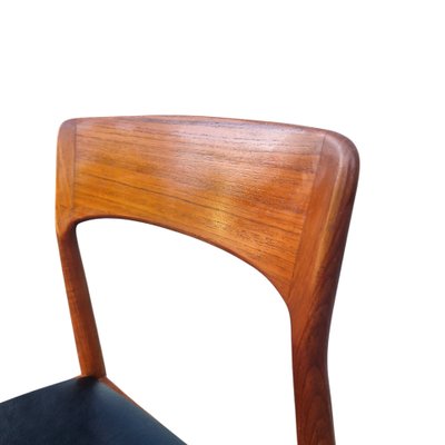 Set di sei sedie scandinave in teak, Henning Kjaernulf