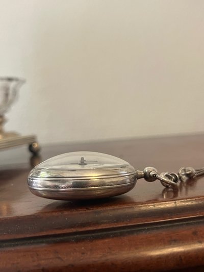 Hahnenuhr aus dem frühen 19. Jahrhundert, signiert Lépine in Paris, massives Silber, gewartet