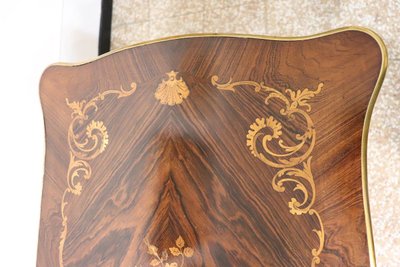 Petit bureau en bois, 20e siècle