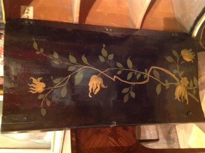 Rare Encoignure En Laque Européenne à Décor De Pagodes Et Jardin Chinois époque Louis XV 