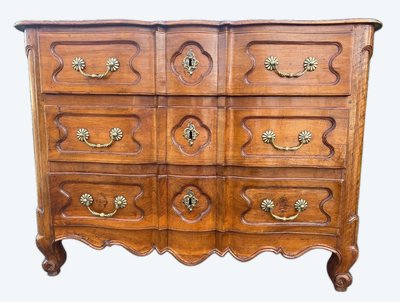 Cassettiera in noce con balestra del XVIII secolo