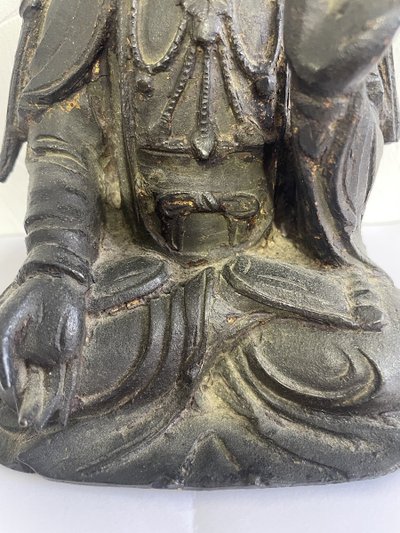 Statua raffigurante Avalikiteshvara seduto a padmasama, periodo Ming (XVII)