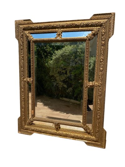 Specchio da camino in stile Luigi XVI con perle di vetro in legno dorato - XIX secolo