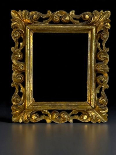 COPPIA DI CORNICI ROCOCÒ ITALIANE DEL XIX SECOLO IN LEGNO DORATO PER DIPINTI 15 CM X 12 CM