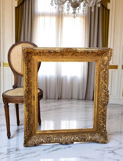 CADRE DU XIXe EN BOIS ET STUC DORÉ ESTAMPILLÉ POUR PEINTURE 67 CM X 56 CM