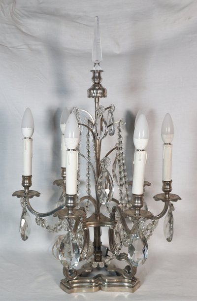 Coppia di candelabri in bronzo argentato, fine XIX secolo