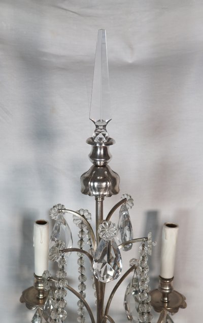 Coppia di candelabri in bronzo argentato, fine XIX secolo