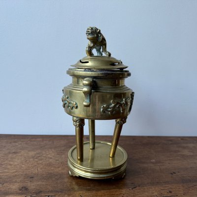 Brûle-parfum en bronze Indochine décor chien de Fo pied tripode