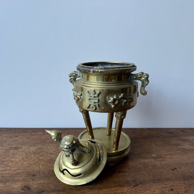 Brûle-parfum en bronze Indochine décor chien de Fo pied tripode
