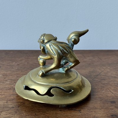 Brûle-parfum en bronze Indochine décor chien de Fo pied tripode
