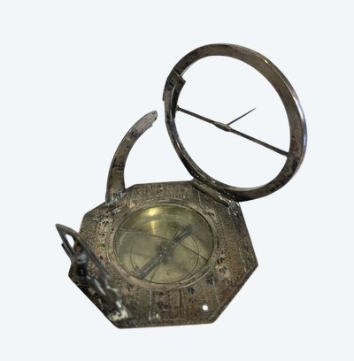 Sonnenuhr aus versilberter Bronze aus dem 18. Jahrhundert