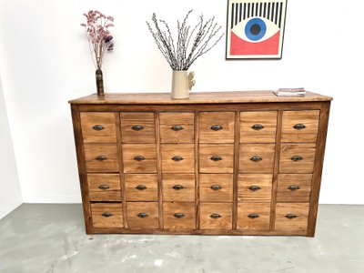 Meuble de métier vintage à 24 tiroirs en pin massif – années 50