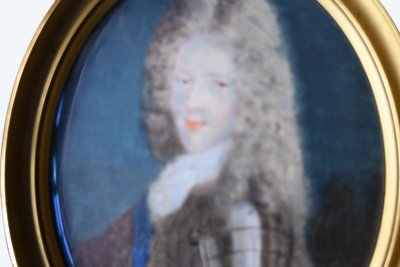 Miniature on ivory representing a gentleman in armor, 18th century school