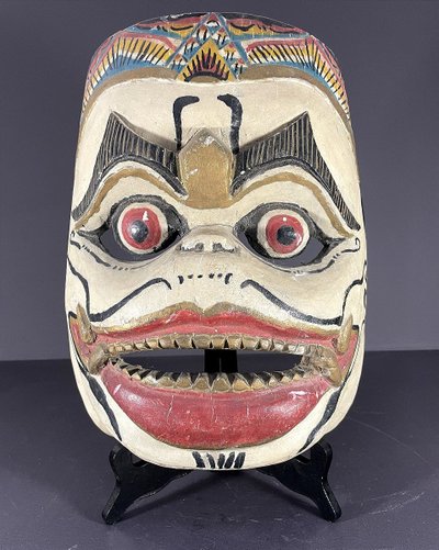 Indonesia, mid-20th century, mask from the Barong theater.
