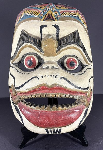 Indonesia, mid-20th century, mask from the Barong theater.