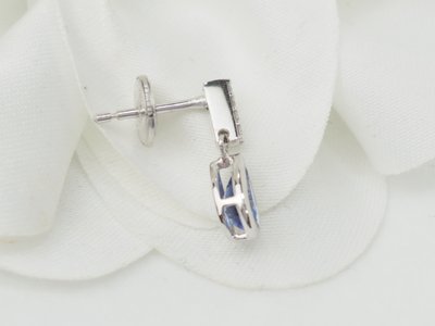 Boucles d'oreilles en or blanc, saphirs et diamants