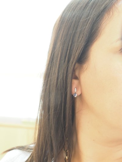 Boucles d'oreilles en or blanc, saphirs et diamants