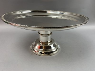 Servier- oder Obstschale aus versilbertem Metall