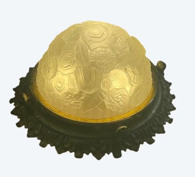 Plafonnier Art Nouveau en verre mouluré et bronze 