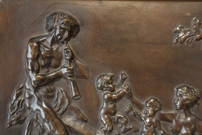 Grande placca in bronzo con scena satirica secondo Clodion, Thiébaut Frères XIX secolo