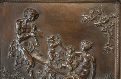 Grande placca in bronzo con scena satirica secondo Clodion, Thiébaut Frères XIX secolo