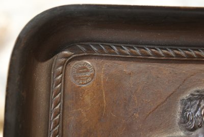 Grande placca in bronzo con scena satirica secondo Clodion, Thiébaut Frères XIX secolo