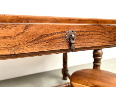 Large antique oval table in solid oak – Circa 1900
