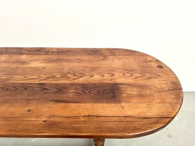 Large antique oval table in solid oak – Circa 1900