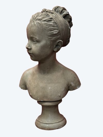 Busto su un piatto