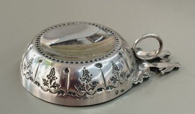 Tastevin in argento, orafo Marc Parrod, inizio XX secolo