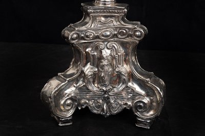 Candélabre ancien en bronze argenté du XVIIIe siècle.