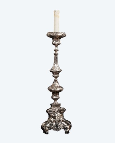 Candélabre ancien en bronze argenté du XVIIIe siècle.
