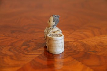 Un Netsuke Chinois En Ivoire d'époque XIXème Siècle