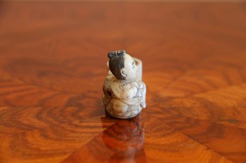 Un Netsuke Chinois En Ivoire d'époque XIXème Siècle