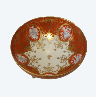 Porcelain footed bowl signed Le Tallec in Paris, Musical attributes, 20th century