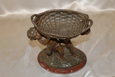 Sculpture signée Charles Théodore Perron 2 enfants portant un panier patine bronze ép. fin 19ème