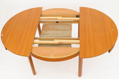Round table 1960