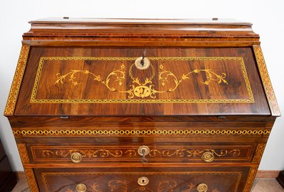Bureau ancienne Louis XVI, Lombardie (Italie) 18siècle.
