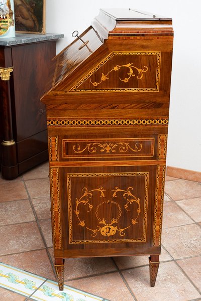 Bureau ancienne Louis XVI, Lombardie (Italie) 18siècle.