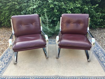 Pair of armchairs 70