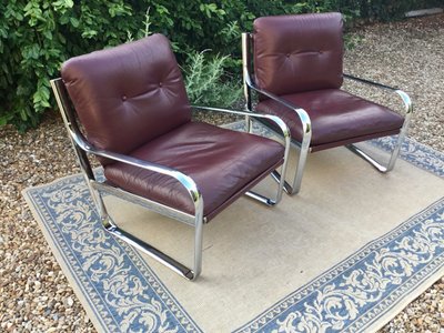 Pair of armchairs 70