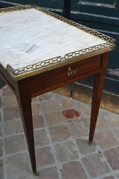 Table de salon en acajou estampillée de Georges Jacob , du XVIII