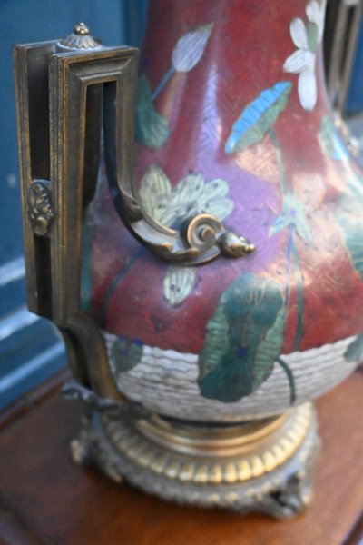 Beautiful and important cloisonné vase China XIX